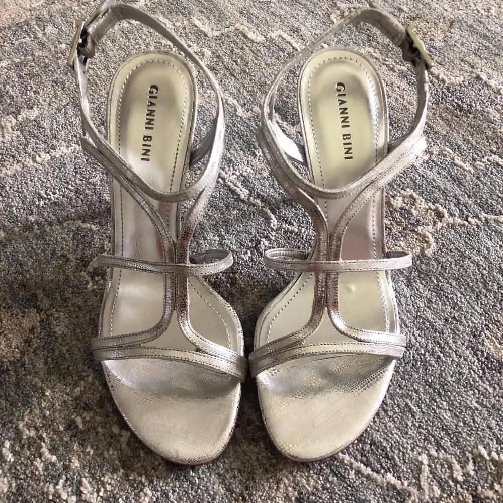 Gianni Bini Silver Dress Sandals (sz 10)